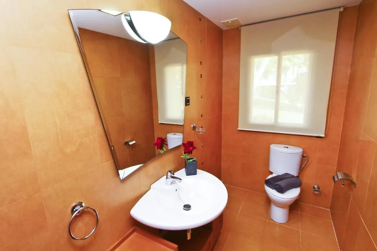 New Play Lake Villa Salou