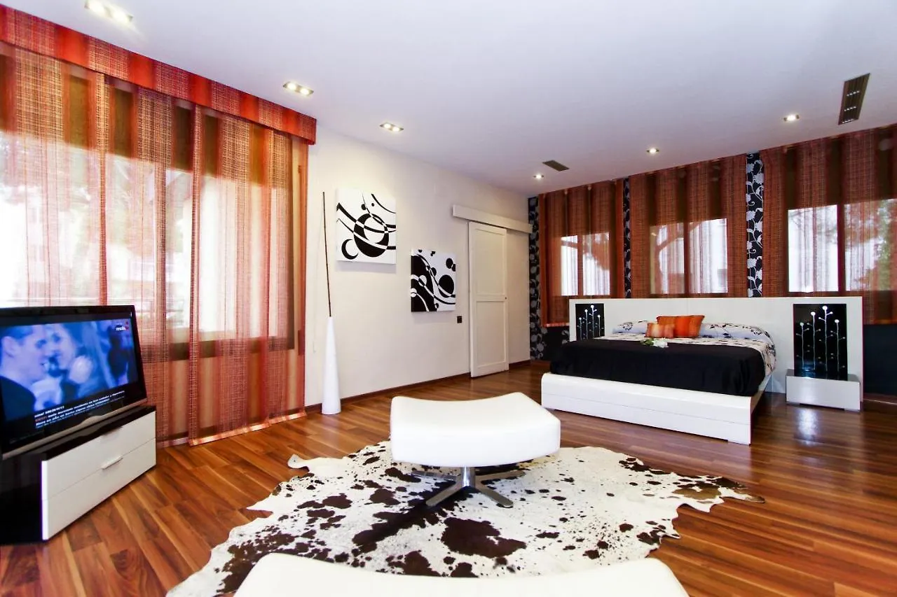 New Play Lake Villa Salou 0*,  Spain